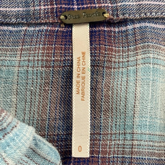 Free People Shirt Womens 0 Blue Purple Plaid Button Down 100% Cotton Lightweight - Picture 10 of 12